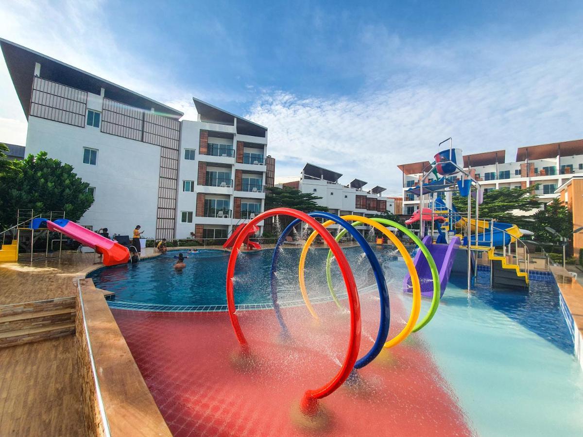 Saint Tropez Beach Hotel Chanthaburi Exterior photo