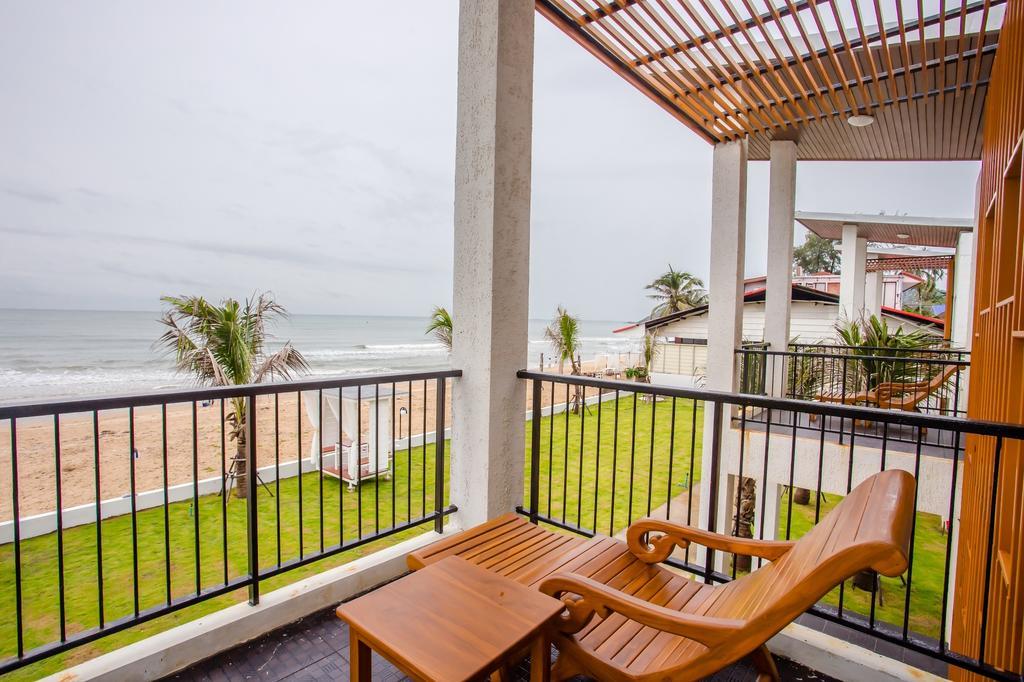 Saint Tropez Beach Hotel Chanthaburi Room photo
