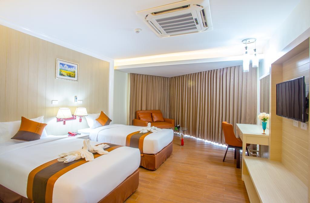 Saint Tropez Beach Hotel Chanthaburi Room photo