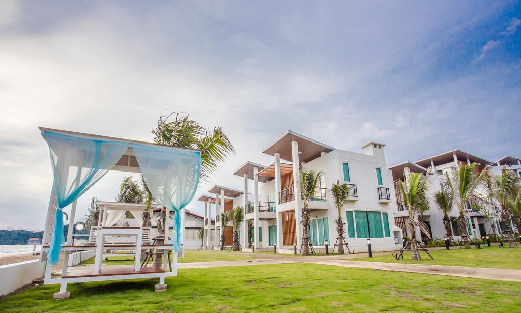 Saint Tropez Beach Hotel Chanthaburi Exterior photo