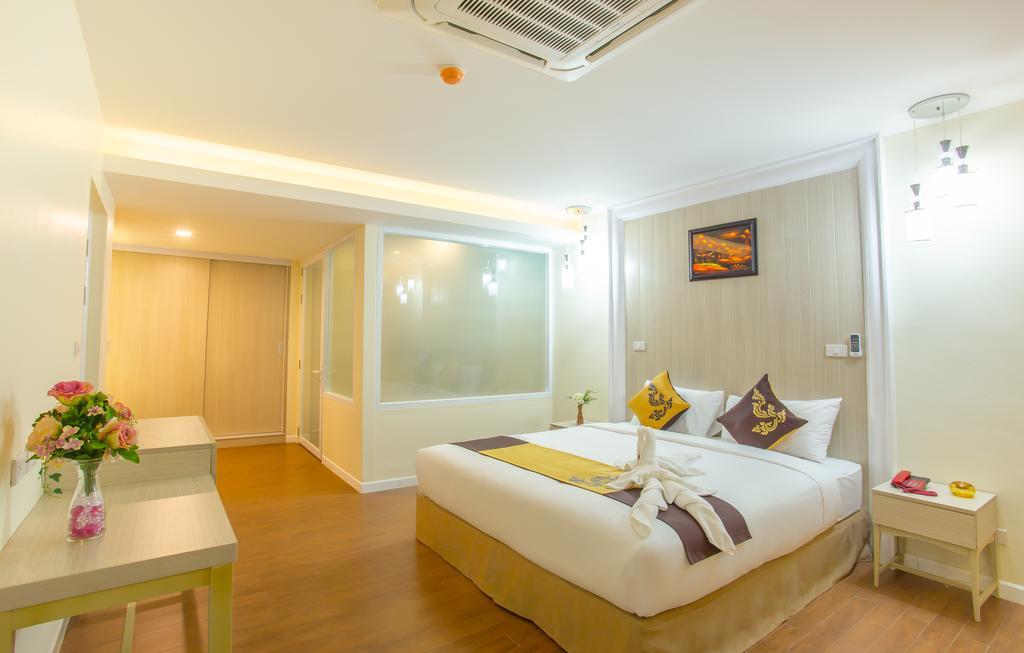 Saint Tropez Beach Hotel Chanthaburi Exterior photo
