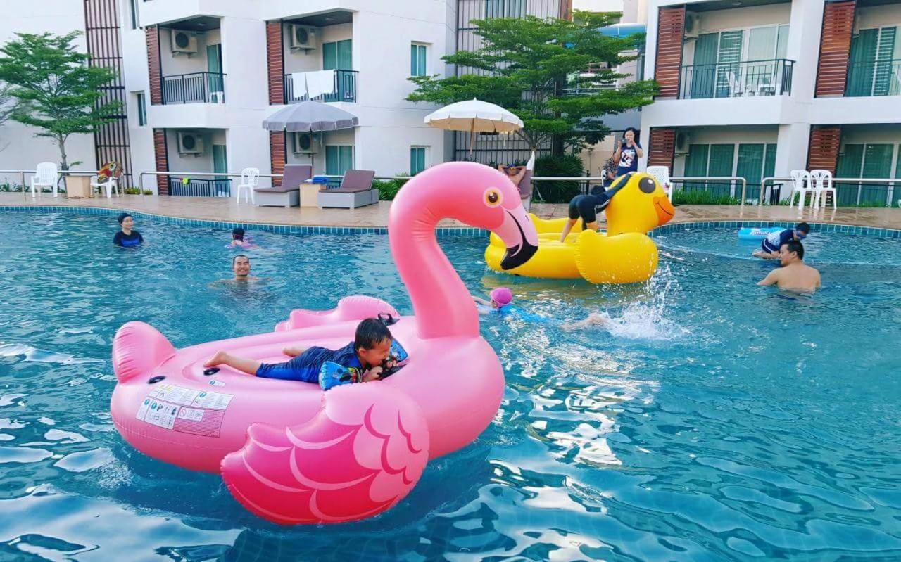 Saint Tropez Beach Hotel Chanthaburi Exterior photo